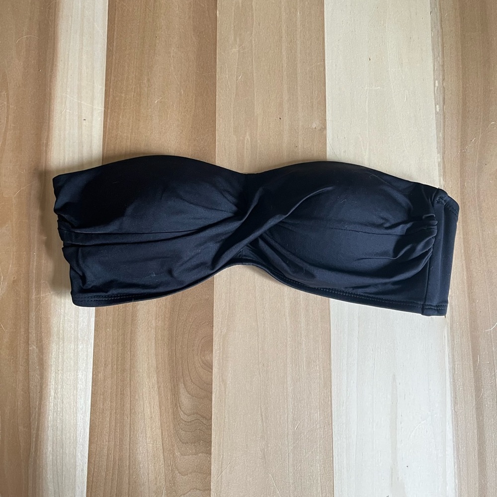 Women’s black strapless swim top